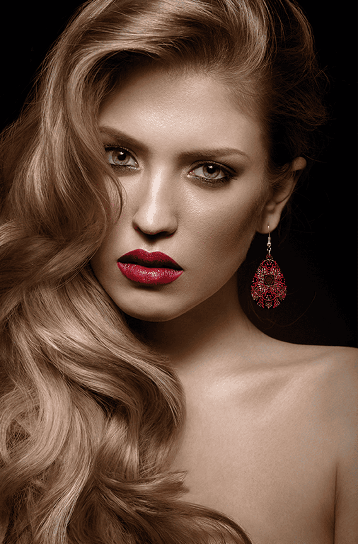 Red & Black Mandala Teardrop Earrings - Image 4