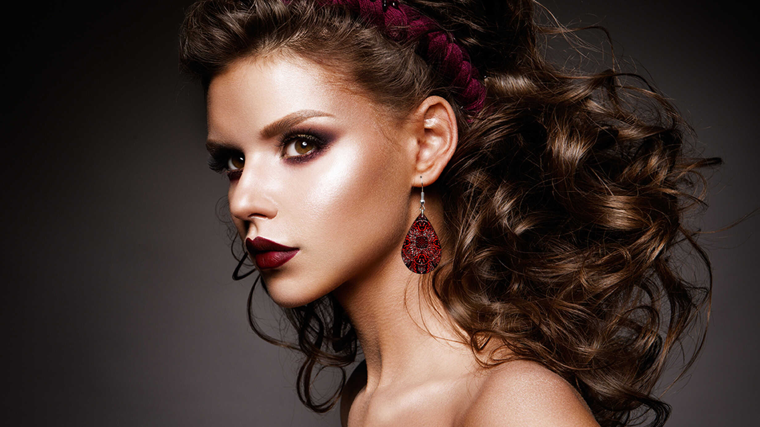 Red & Black Mandala Teardrop Earrings - Image 3